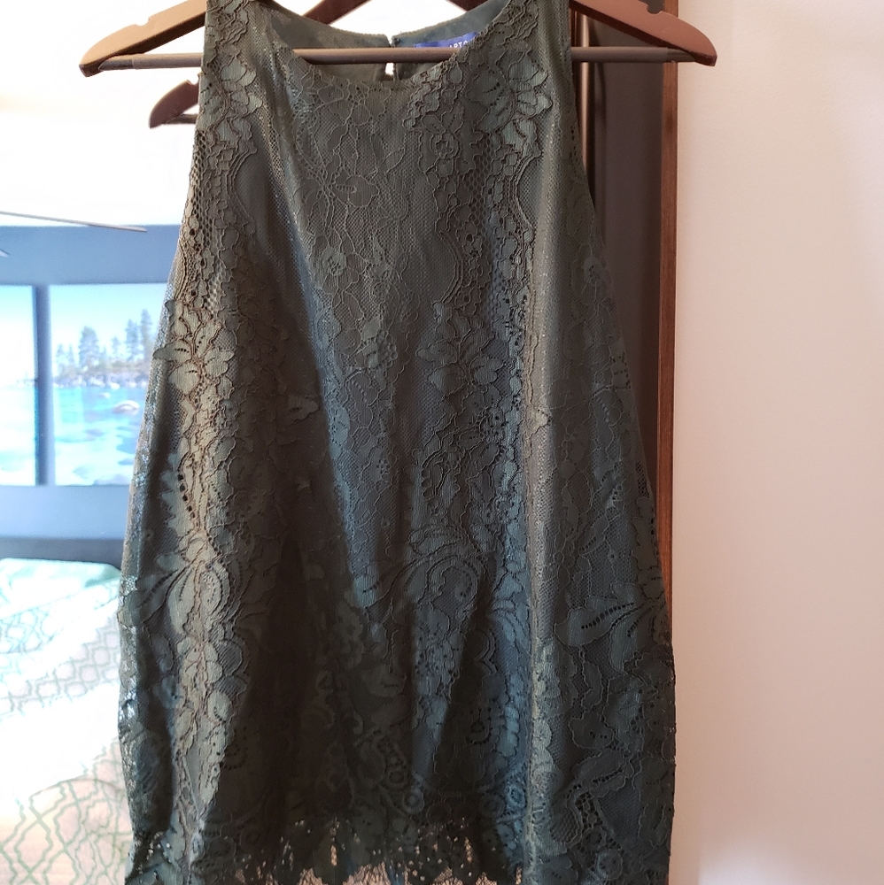 Small Apt 9 dark green lace tunic tank